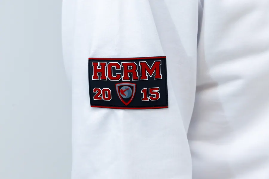 Белый свитшот ROCKETS без начёса, шеврон HCRM крупным планом